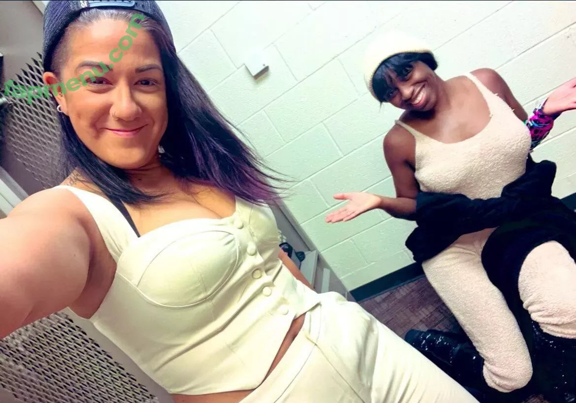 Bayley nude photo #1201 (Pamela Rose Martinez / bayley.r / itsmebayley)