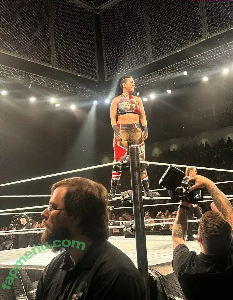 Bayley nude photo #1231 (Pamela Rose Martinez / bayley.r / itsmebayley)