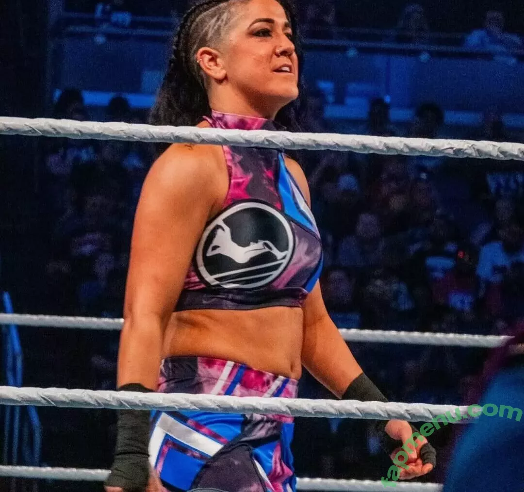 Bayley nude photo #1236 (Pamela Rose Martinez / bayley.r / itsmebayley)