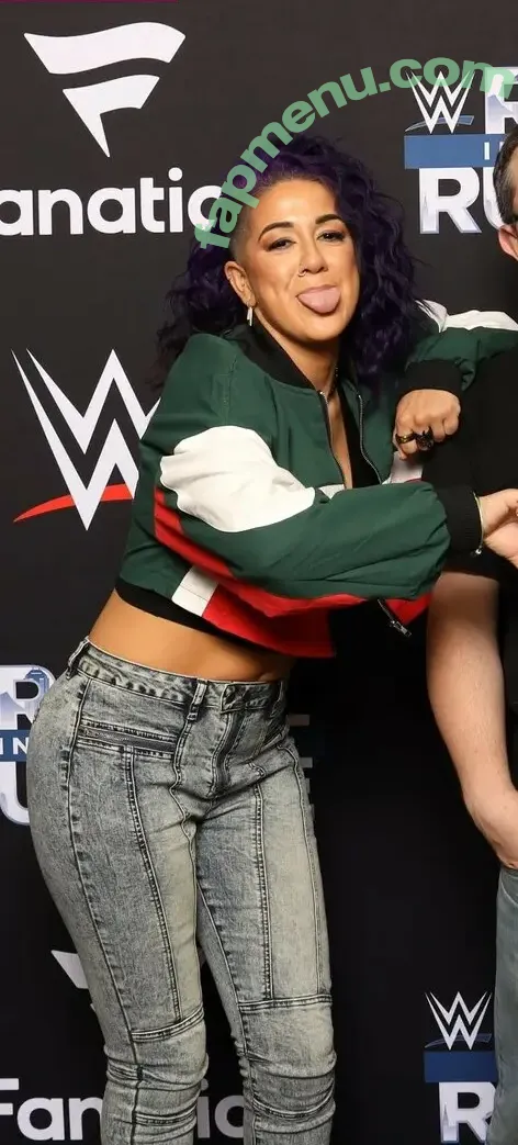 Bayley nude photo #1306 (Pamela Rose Martinez / bayley.r / itsmebayley)