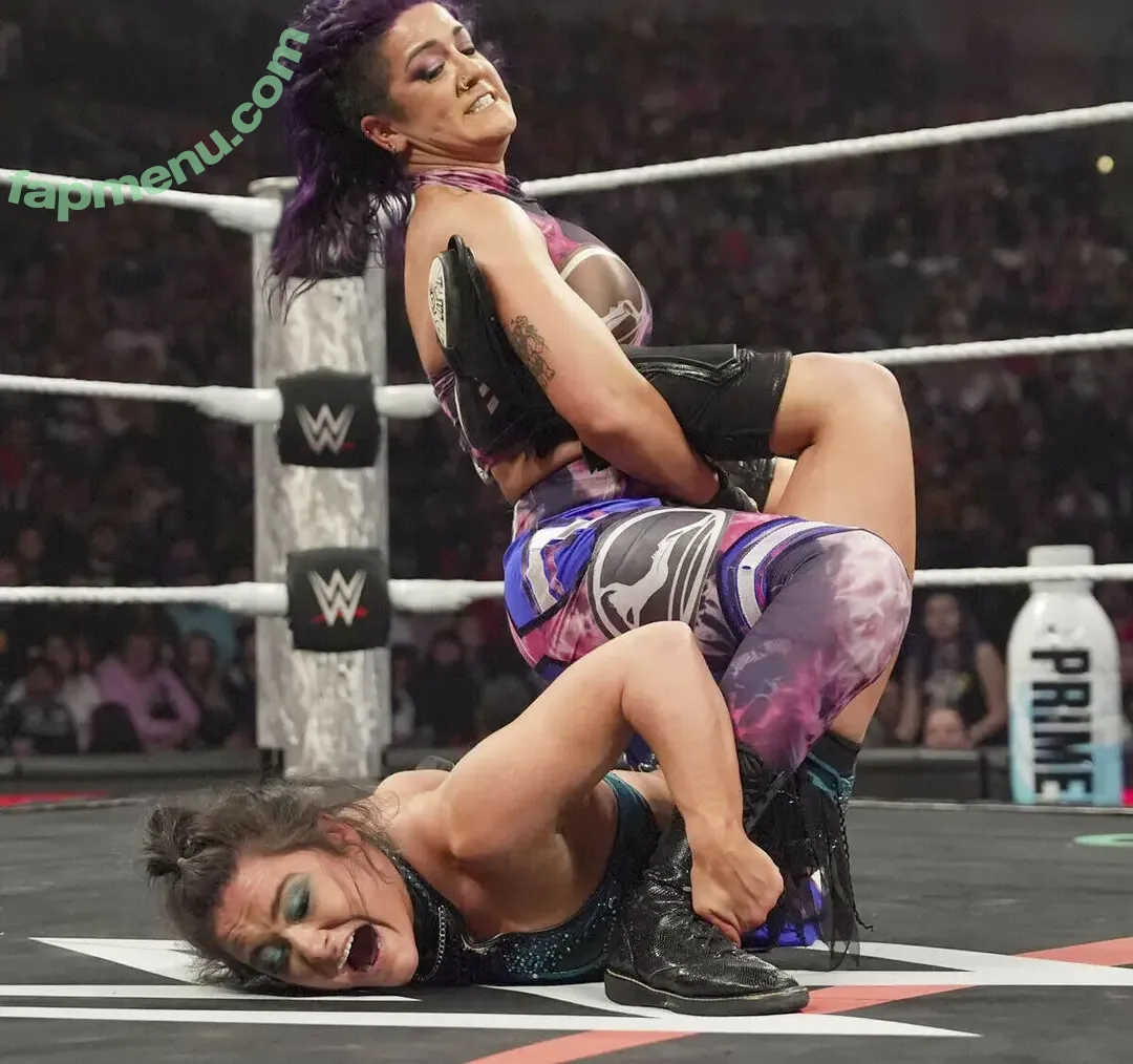 Bayley nude photo #1395 (Pamela Rose Martinez / bayley.r / itsmebayley)