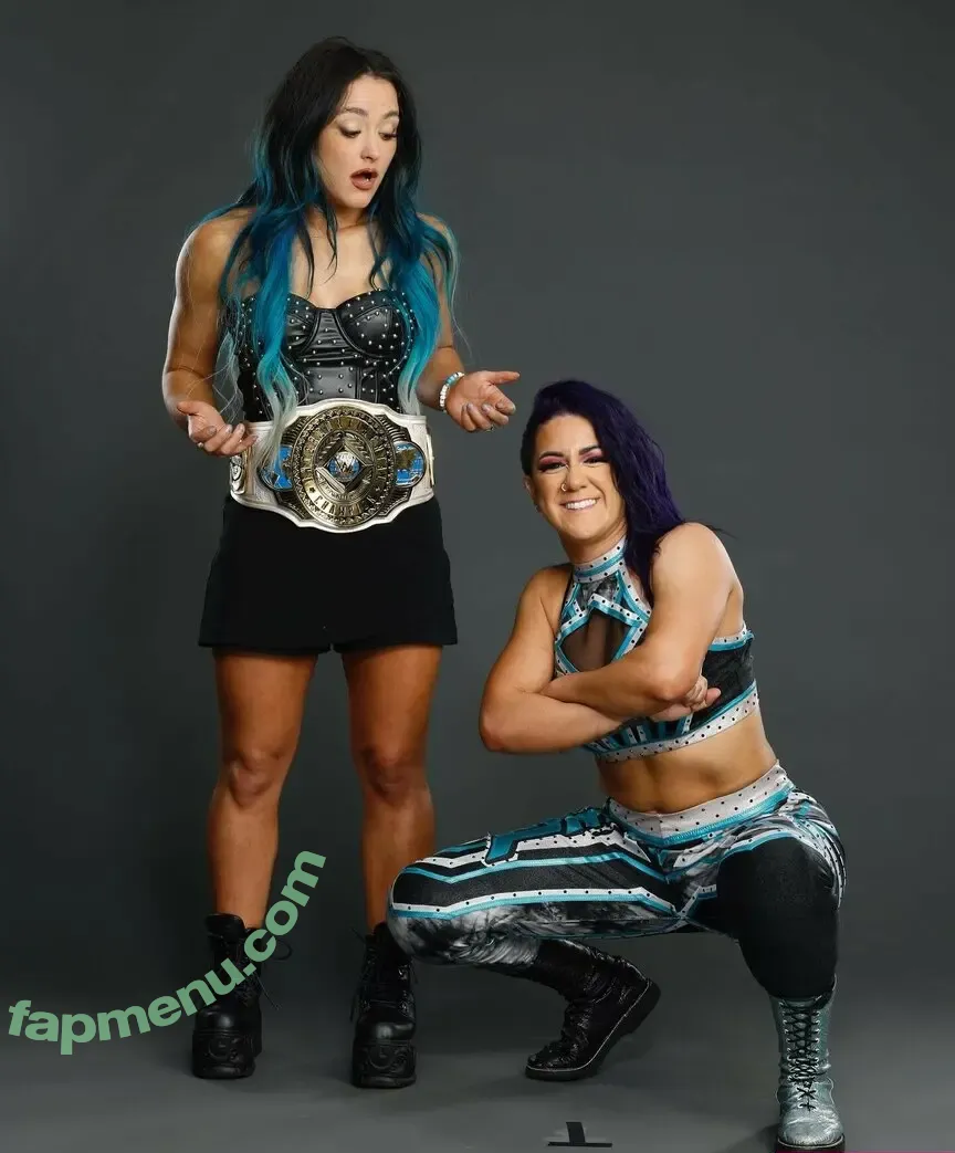 Bayley nude photo #1409 (Pamela Rose Martinez / bayley.r / itsmebayley)