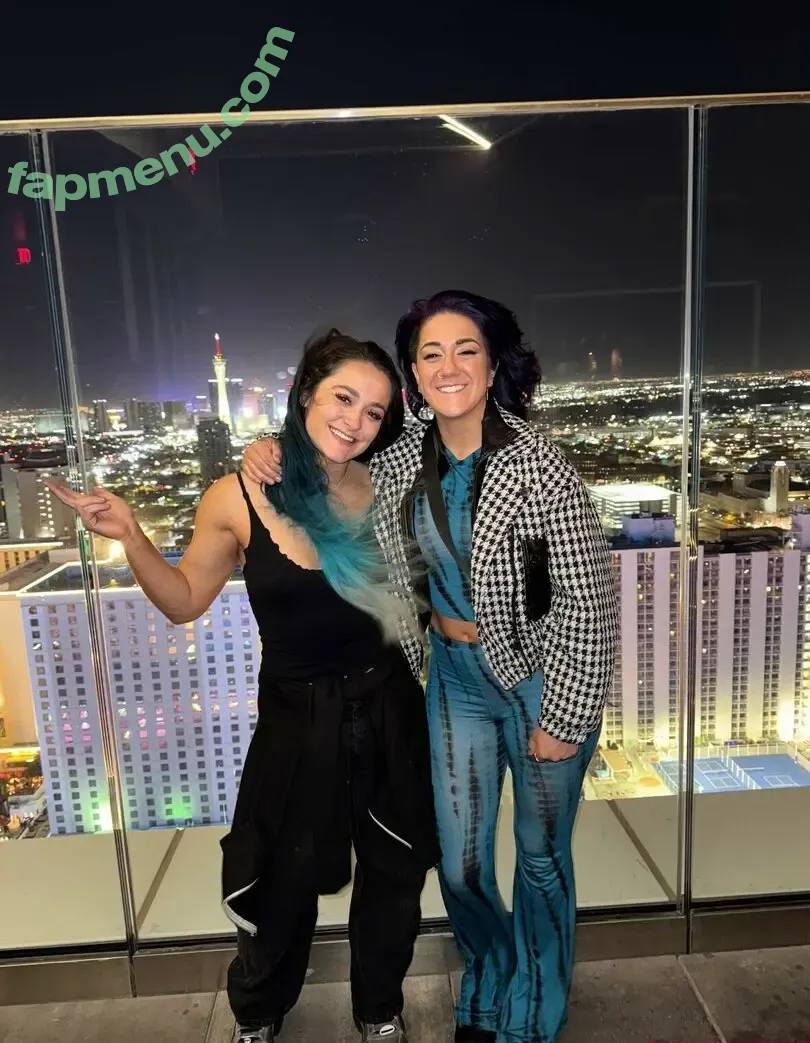 Bayley nude photo #1424 (Pamela Rose Martinez / bayley.r / itsmebayley)