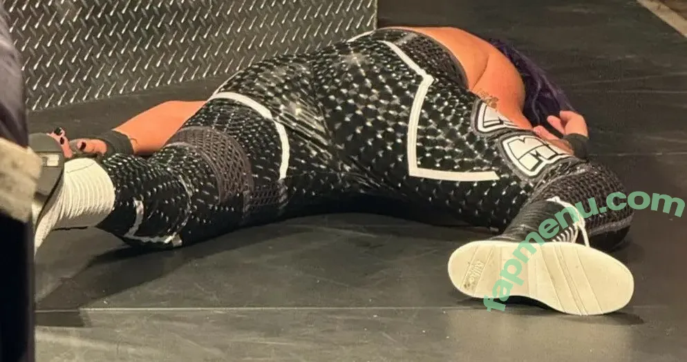 Bayley nude photo #1602 (Pamela Rose Martinez / bayley.r / itsmebayley)
