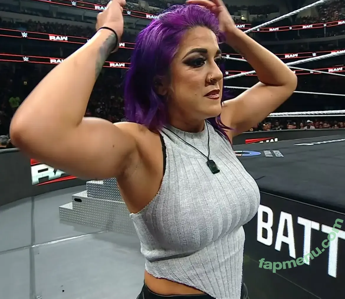 Bayley nude photo #1666 (Pamela Rose Martinez / bayley.r / itsmebayley)