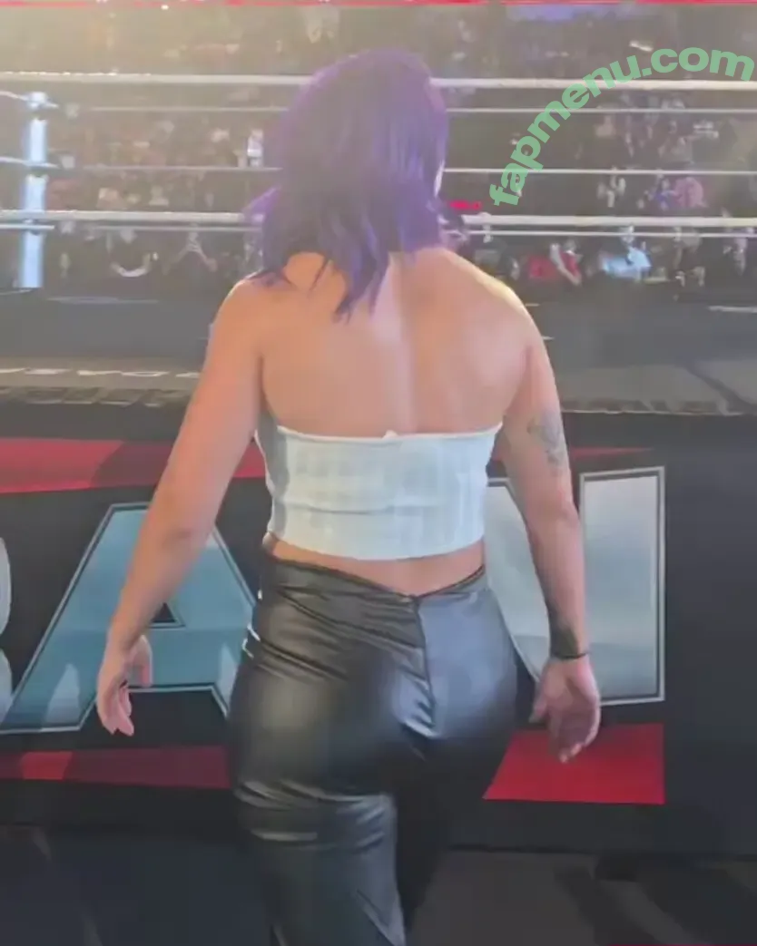 Bayley nude photo #1679 (Pamela Rose Martinez / bayley.r / itsmebayley)