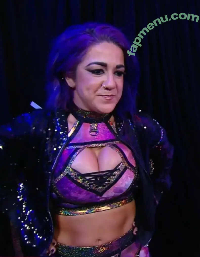 Bayley nude photo #1699 (Pamela Rose Martinez / bayley.r / itsmebayley)