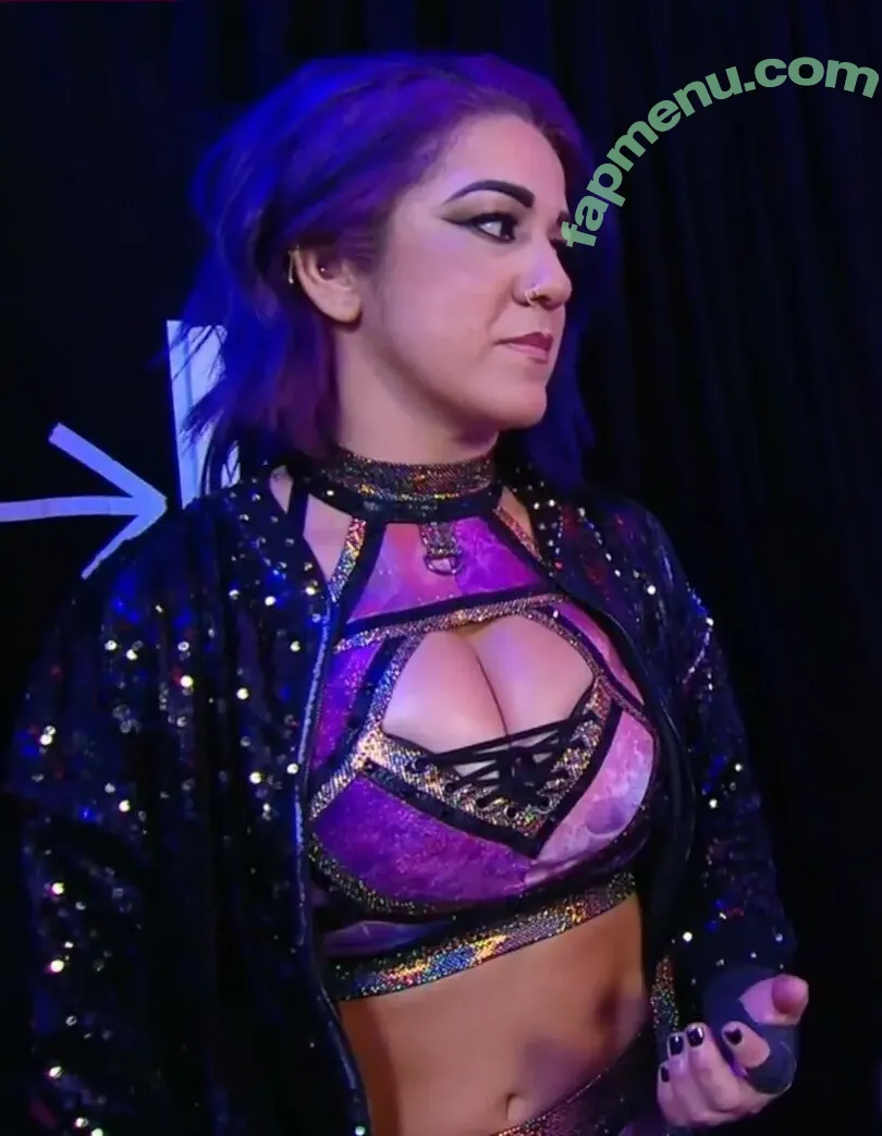 Bayley nude photo #1703 (Pamela Rose Martinez / bayley.r / itsmebayley)