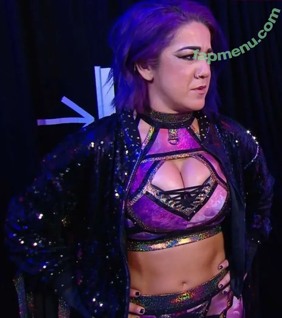 Bayley nude photo #1705 (Pamela Rose Martinez / bayley.r / itsmebayley)