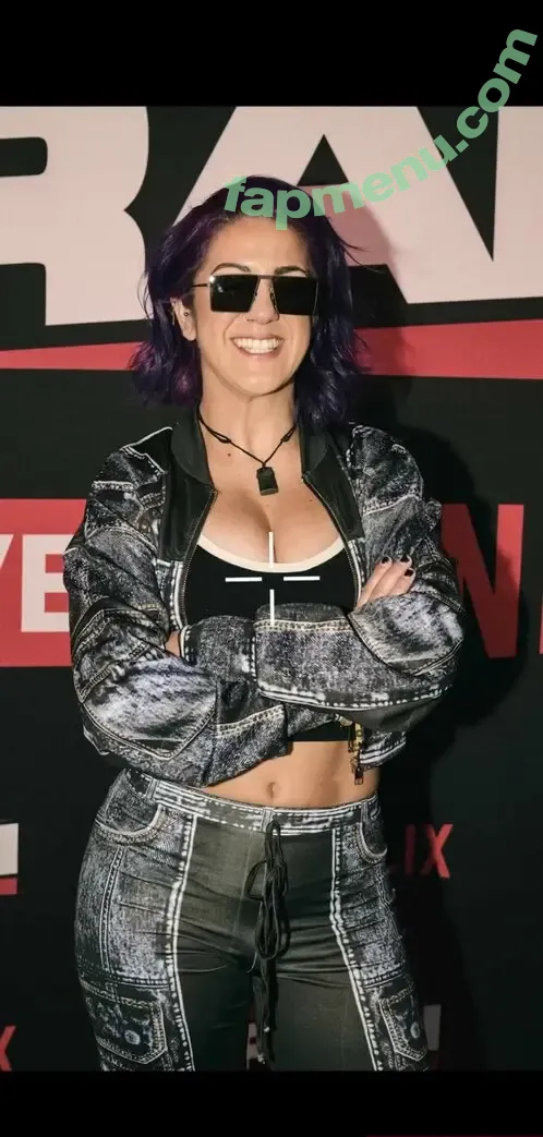 Bayley nude photo #1721 (Pamela Rose Martinez / bayley.r / itsmebayley)