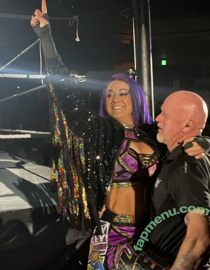 Bayley nude photo #1749 (Pamela Rose Martinez / bayley.r / itsmebayley)