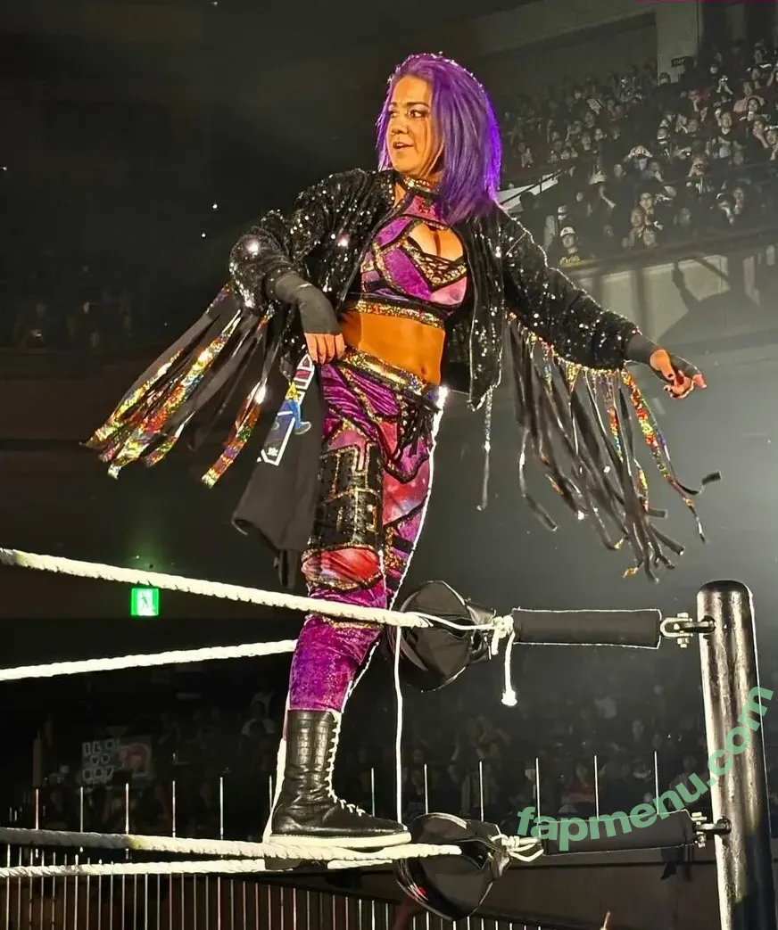 Bayley nude photo #1751 (Pamela Rose Martinez / bayley.r / itsmebayley)