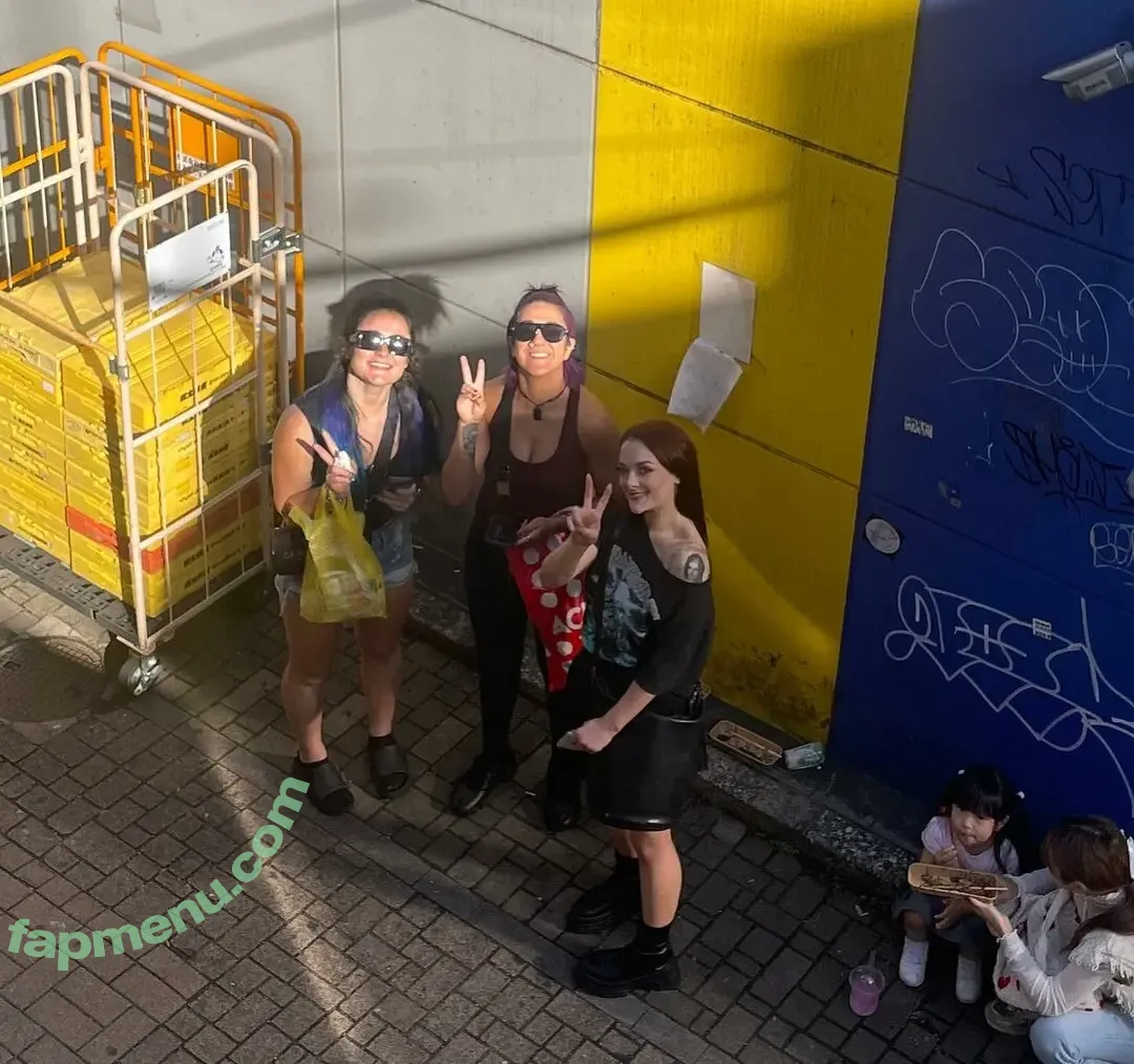 Bayley nude photo #1767 (Pamela Rose Martinez / bayley.r / itsmebayley)