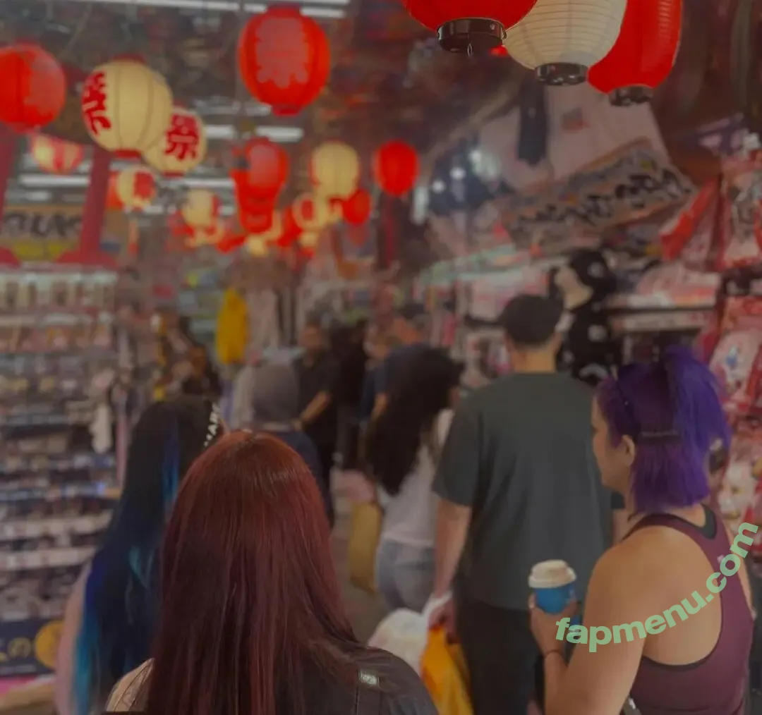 Bayley nude photo #1768 (Pamela Rose Martinez / bayley.r / itsmebayley)