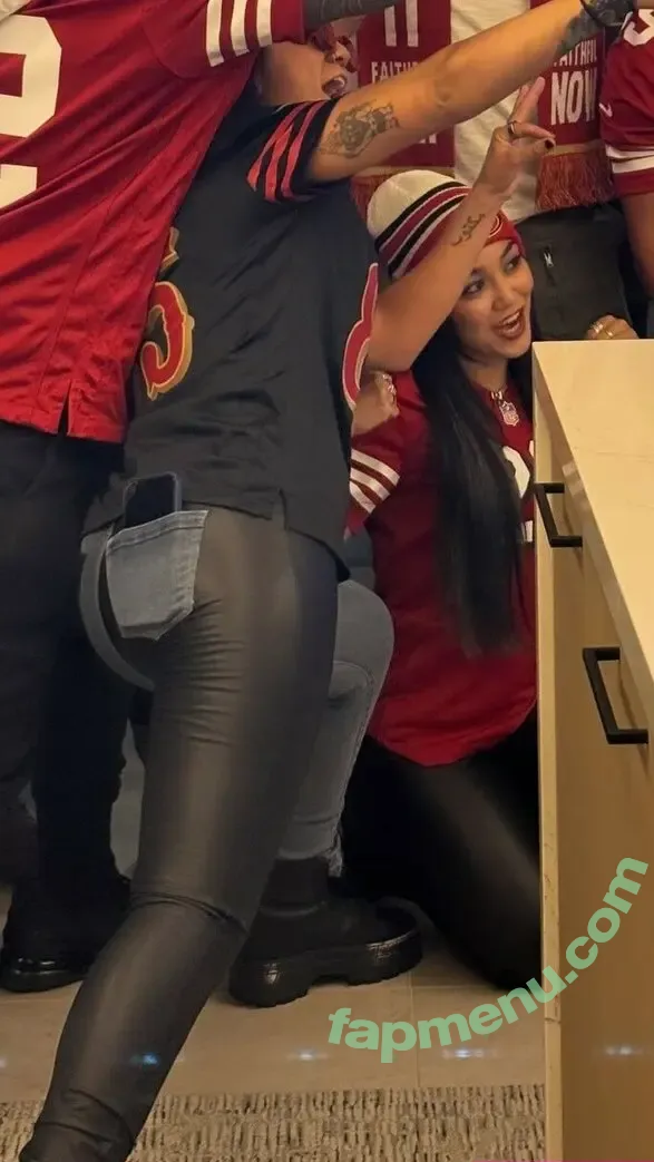 Bayley nude photo #1774 (Pamela Rose Martinez / bayley.r / itsmebayley)