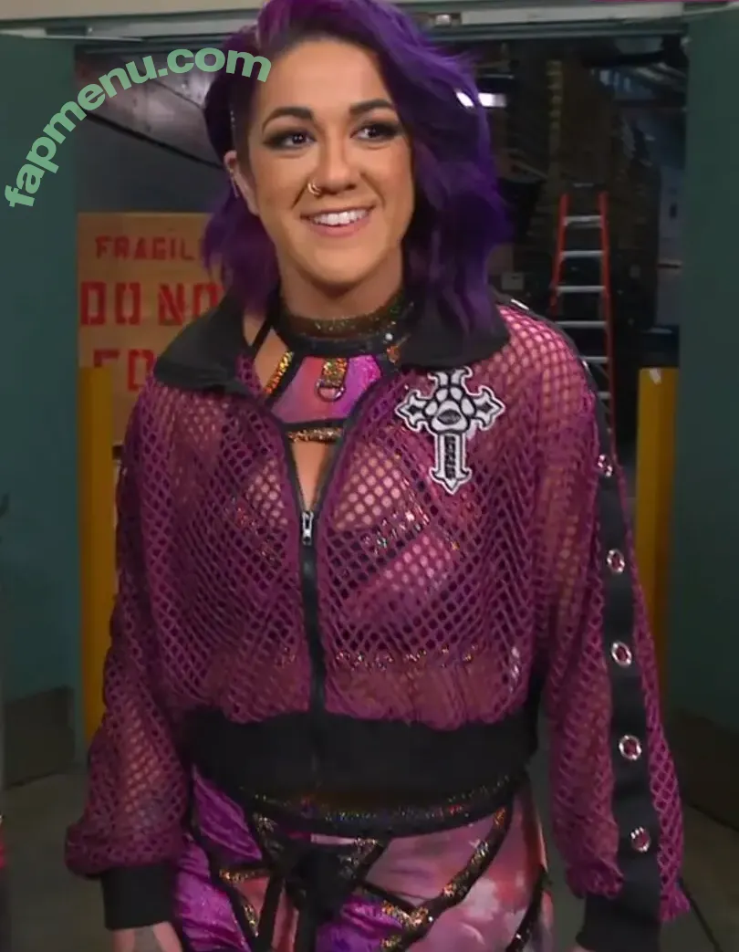 Bayley nude photo #1804 (Pamela Rose Martinez / bayley.r / itsmebayley)