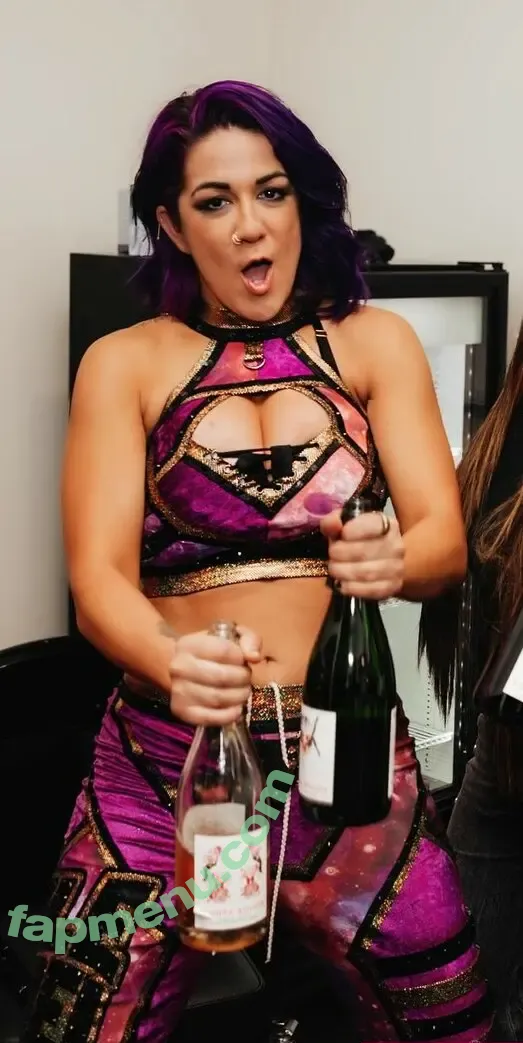 Bayley nude photo #1823 (Pamela Rose Martinez / bayley.r / itsmebayley)