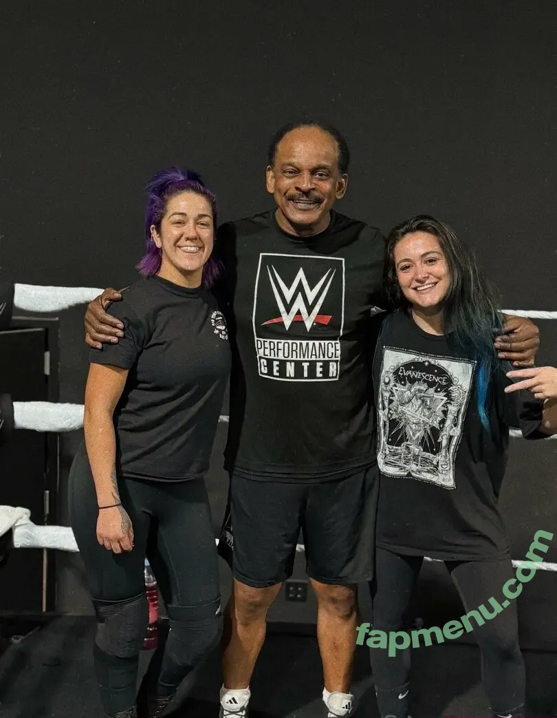 Bayley nude photo #1844 (Pamela Rose Martinez / bayley.r / itsmebayley)