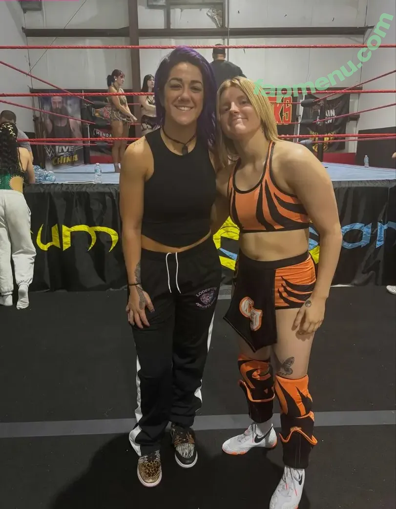 Bayley nude photo #1903 (Davina Rose / bayley.r / itsmebayley)