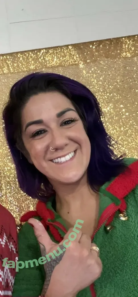 Bayley nude photo #1961 (Davina Rose / bayley.r / itsmebayley)