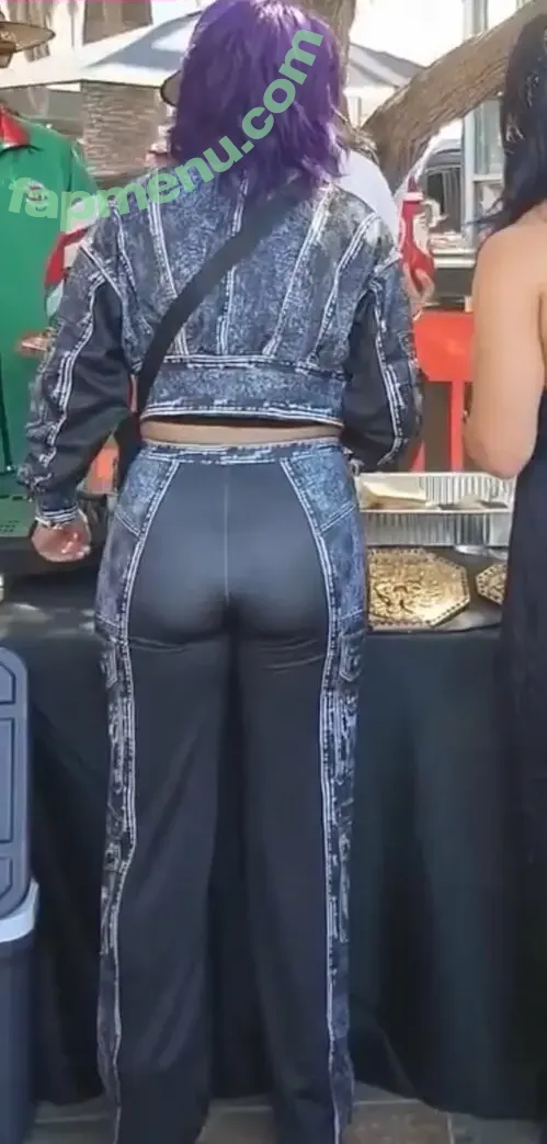 Bayley nude photo #1984 (Davina Rose / bayley.r / itsmebayley)