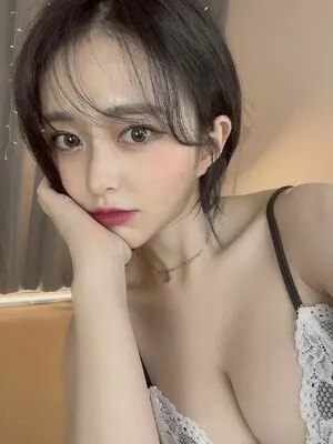 bbang9.2 / flower1023 / 김빵귤 nude photo #0010