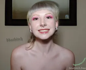 nude photo #0002