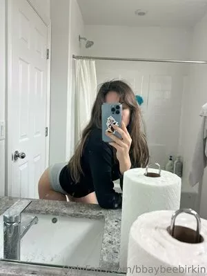 Bbaybeebirkin / beevibinn / chocoostrabieee / lilpinkiezzz / riukumabear nude photo #0004