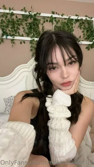 Bbaybeebirkin / beevibinn / chocoostrabieee / lilpinkiezzz / riukumabear nude photo #0034