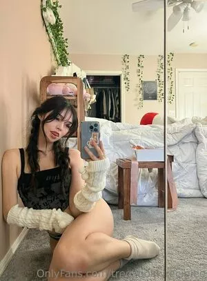Bbaybeebirkin / beevibinn / chocoostrabieee / lilpinkiezzz / riukumabear nude photo #0036