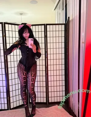 Bbaybeebirkin / beevibinn / chocoostrabieee / lilpinkiezzz / riukumabear nude photo #0106