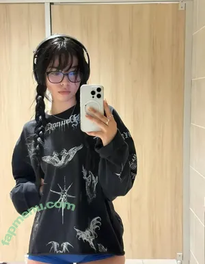 Bbaybeebirkin / beevibinn / chocoostrabieee / lilpinkiezzz / riukumabear nude photo #0202