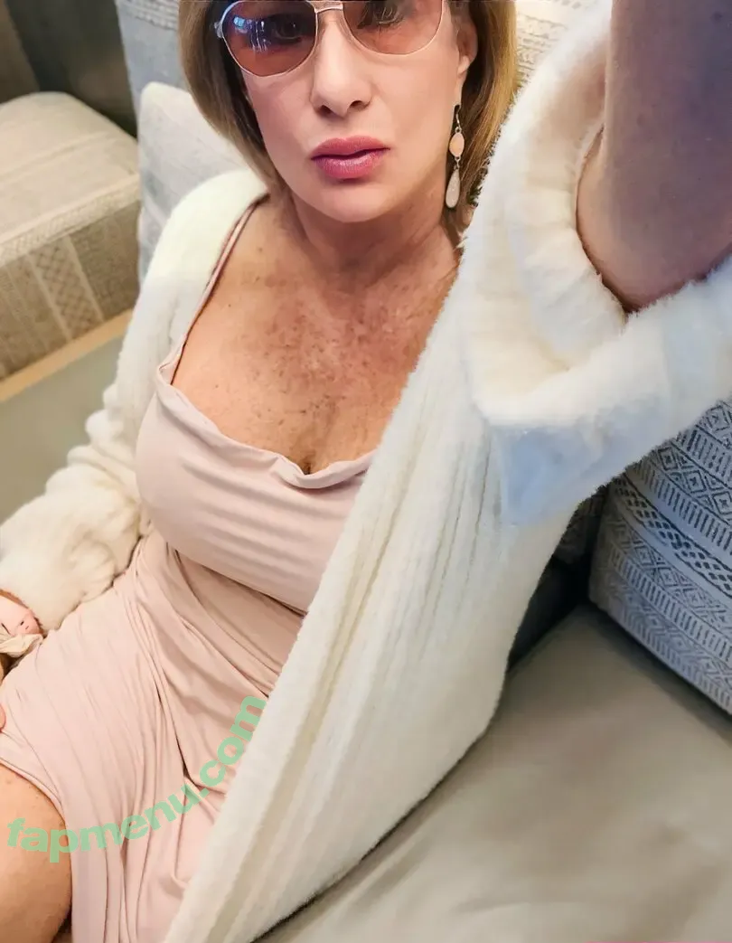 bbcloveslana nude photo #0054 (withloveleena)