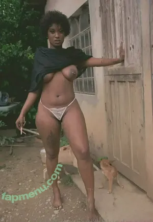  nude photo #0009