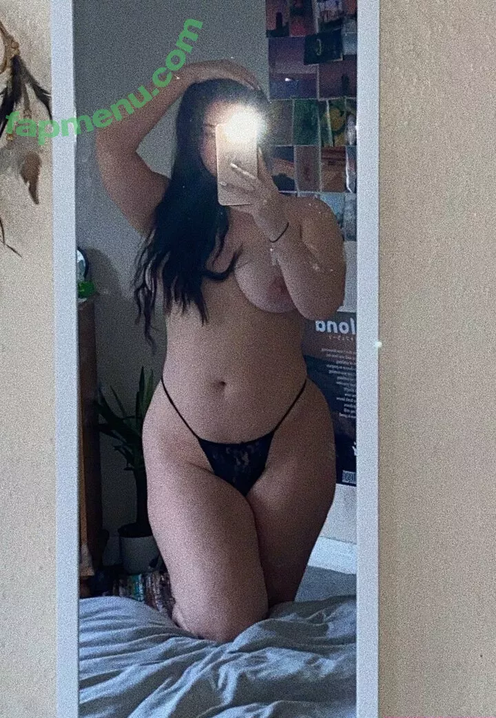 bbmiaxo nude photo #0030 (bxbymiaxo)