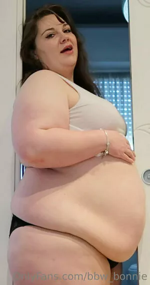 bbw_bonnie / bbwfeedeebonnie nude photo #0016