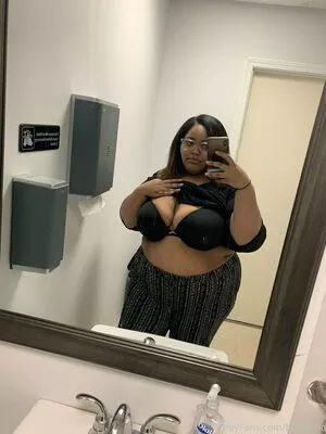 bbwcenc / bbw.cen nude photo #0027