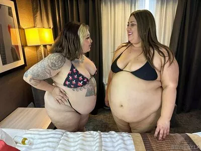 bbwlayla / bbw_layla nude photo #0550