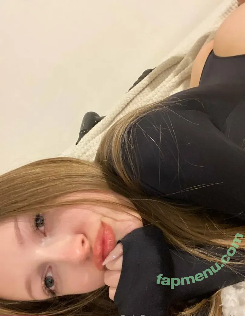bby.nicoletta nude photo #0015 (nicolettaofficial)