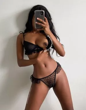 bbyarabella / BlackkAbells nude photo #0028