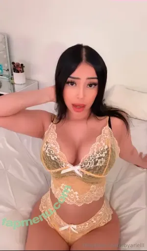 Bbyarielll / ariellmarriee / babyariel nude photo #0024