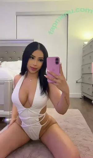 Bbyarielll / ariellmarriee / babyariel nude photo #0027