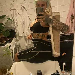  nude photo #0002