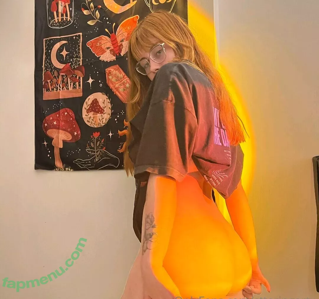 bbyflowers nude photo #0031 (bbyfl0wer / bbyflowes / sttaringart)