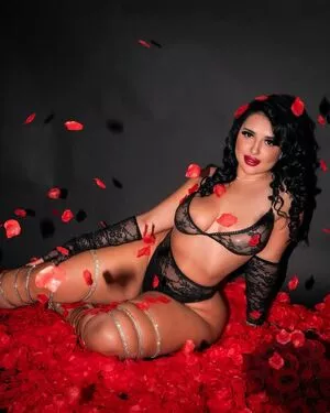 bbyg.sharon / 3xsharonx3 / bbyg._sharon / thicklilmama1 nude photo #0006