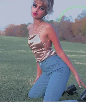 bbyg6rl / bbygrll nude photo #0006