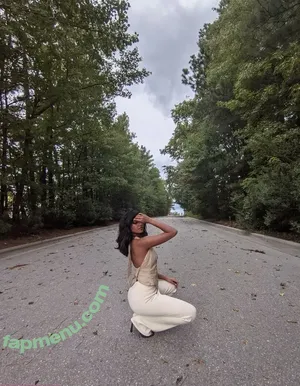 bbyg6rl / bbygrll nude photo #0294