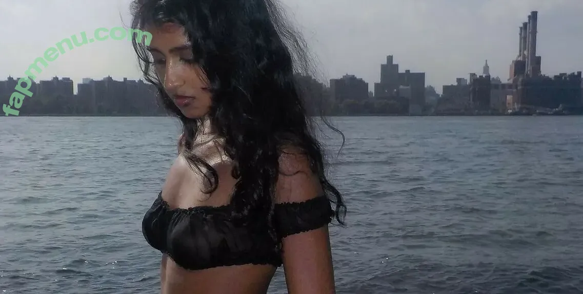 bbyg6rl nude photo #0123 (bbygrll)