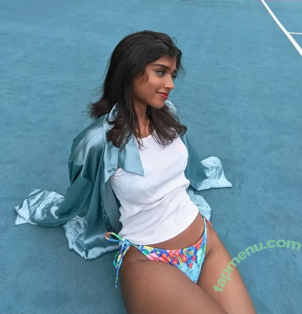 bbyg6rl nude photo #0397 (bbygrll)