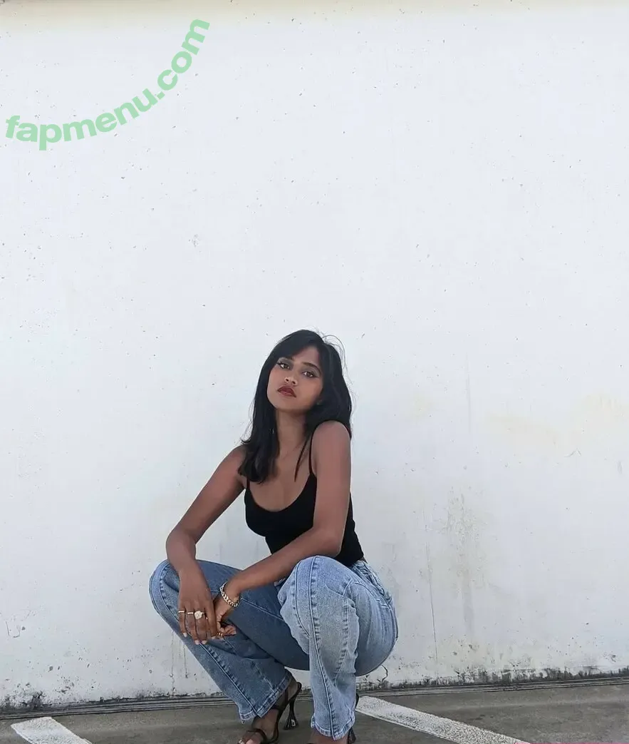 bbyg6rl nude photo #0400 (bbygrll)